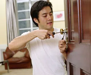 General Locksmith Store Middleton, MA 978-309-3290 - changing-locks